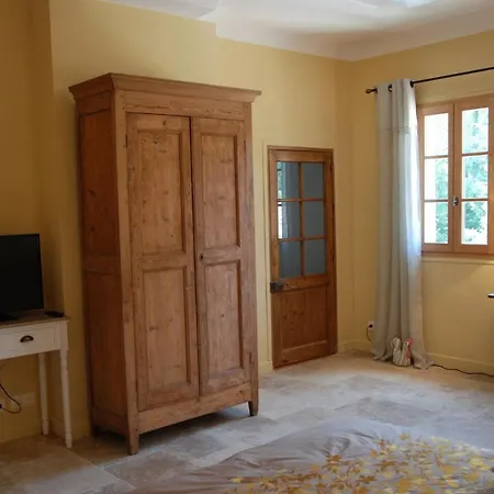 Bed & Breakfast Le Moulin Des Pinchinats *